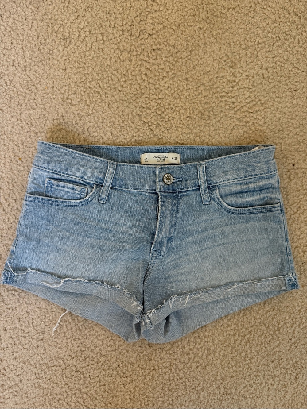 Abercrombie Light Wash Denim Cutoff Shorts - Size 0/25